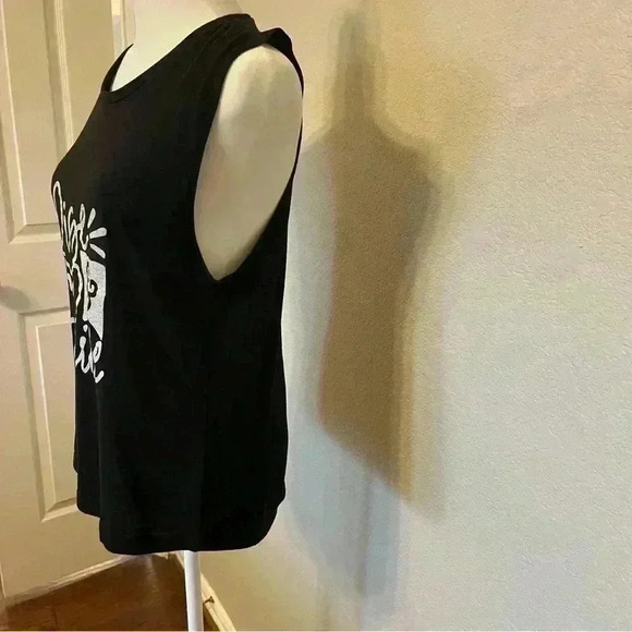 Next Level brand muscle style sleeveless cotton shirt size medium - Picture 2 of 9